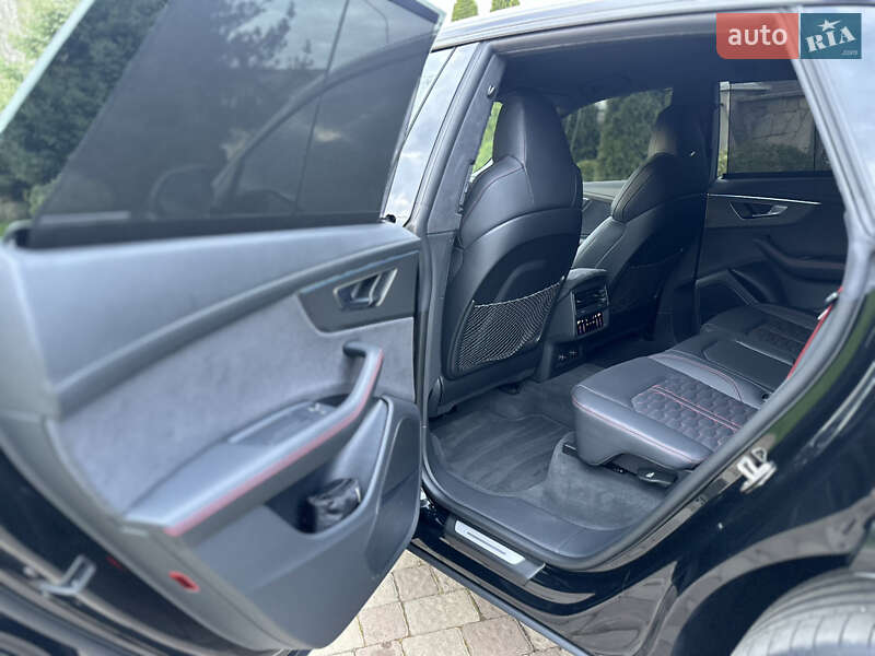 Внедорожник / Кроссовер Audi RS Q8 2023 в Ровно
