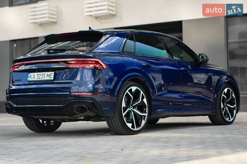 Внедорожник / Кроссовер Audi RS Q8 2020 в Киеве