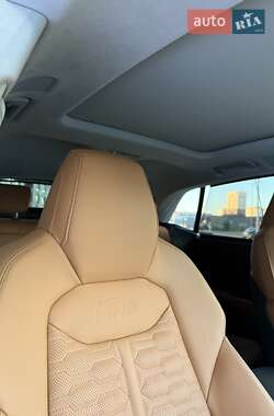 Внедорожник / Кроссовер Audi RS Q8 2024 в 