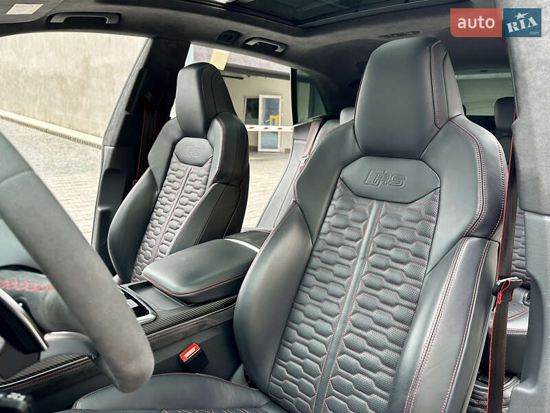 Позашляховик / Кросовер Audi RS Q8 2020 в Києві