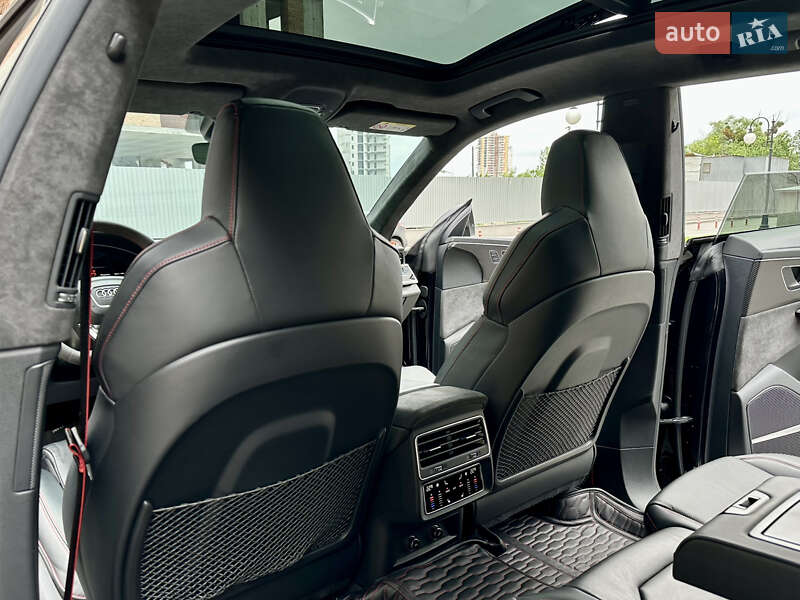 Позашляховик / Кросовер Audi RS Q8 2020 в Києві