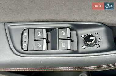 Внедорожник / Кроссовер Audi RS Q8 2020 в 
