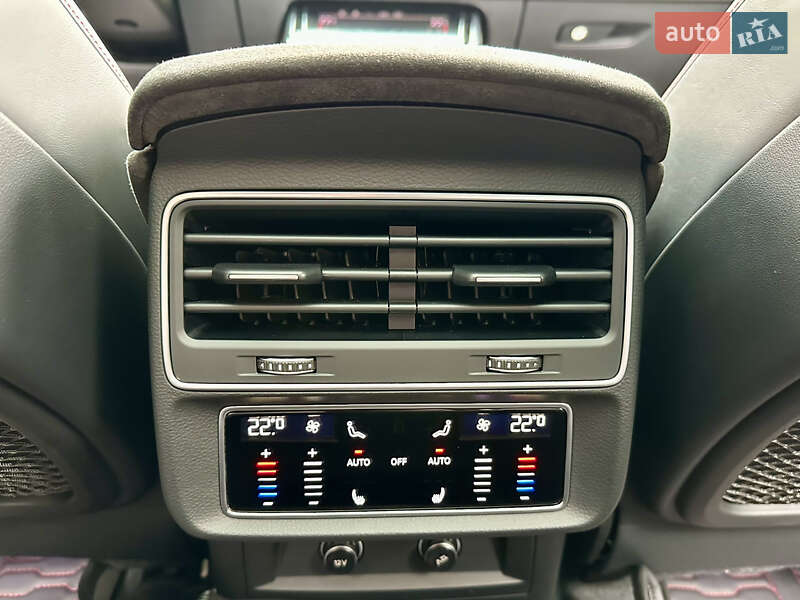 Позашляховик / Кросовер Audi RS Q8 2020 в Києві