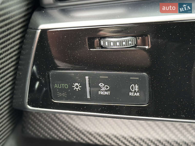 Позашляховик / Кросовер Audi RS Q8 2020 в Києві