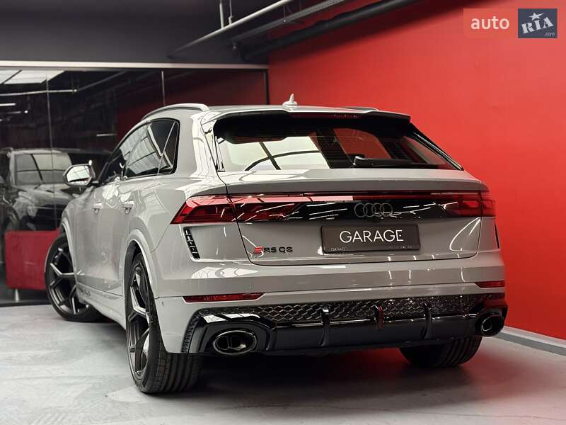 Внедорожник / Кроссовер Audi RS Q8 2025 в Киеве