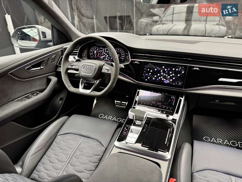 Внедорожник / Кроссовер Audi RS Q8 2025 в Киеве
