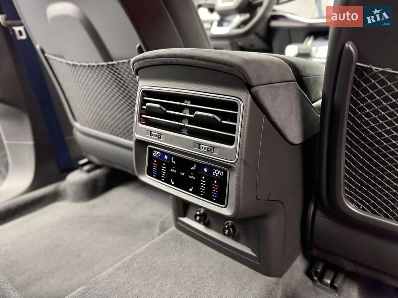 Внедорожник / Кроссовер Audi RS Q8 2025 в Киеве