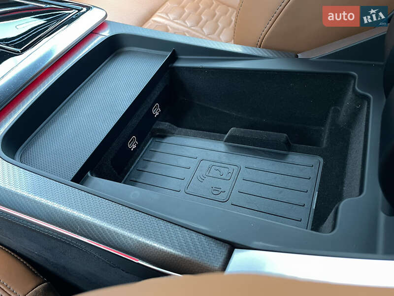 Внедорожник / Кроссовер Audi RS Q8 2020 в Киеве