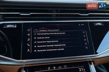 Позашляховик / Кросовер Audi RS Q8 2020 в Києві