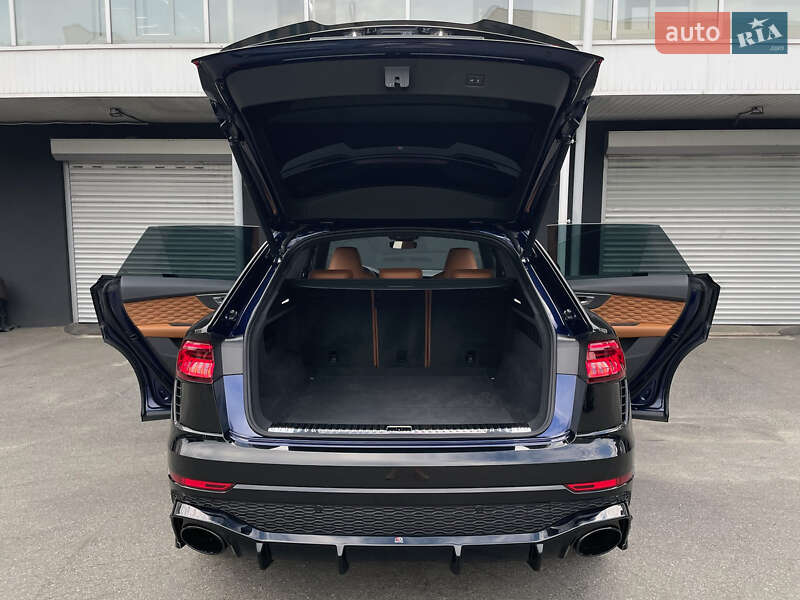 Внедорожник / Кроссовер Audi RS Q8 2020 в Киеве