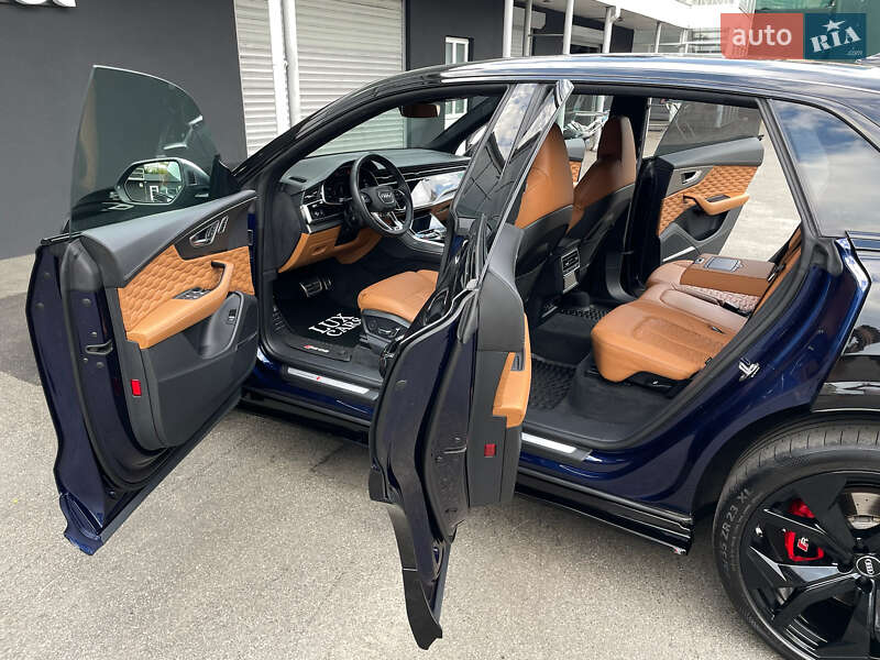 Внедорожник / Кроссовер Audi RS Q8 2020 в Киеве