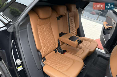 Внедорожник / Кроссовер Audi RS Q8 2020 в 