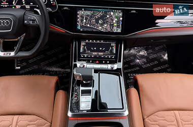 Внедорожник / Кроссовер Audi RS Q8 2020 в 