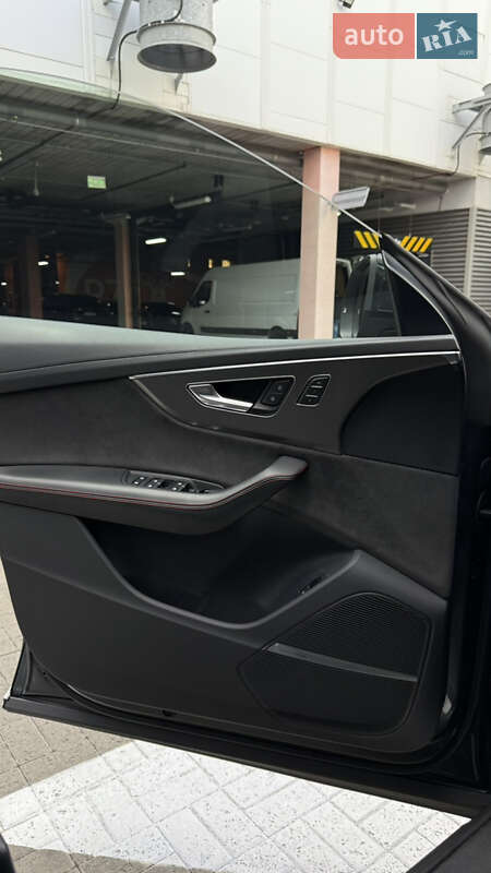 Внедорожник / Кроссовер Audi RS Q8 2020 в Киеве