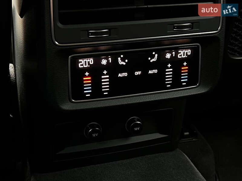 Внедорожник / Кроссовер Audi RS Q8 2023 в Киеве