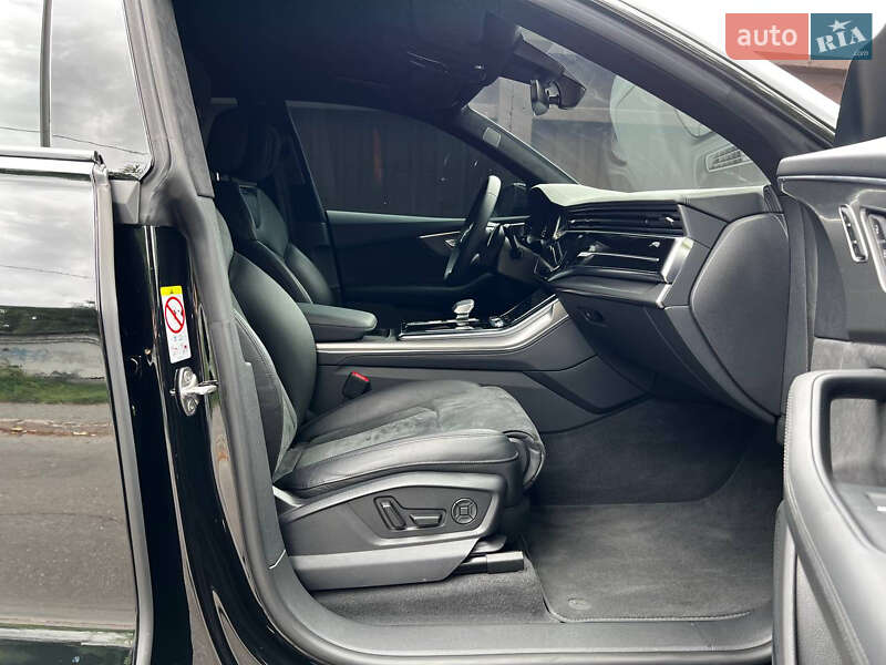 Внедорожник / Кроссовер Audi RS Q8 2023 в Киеве