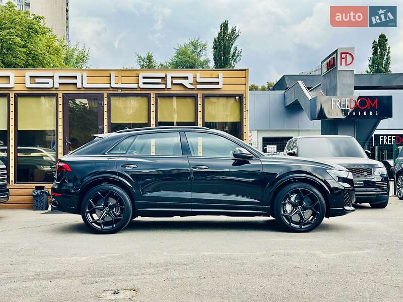 Внедорожник / Кроссовер Audi RS Q8 2025 в Киеве