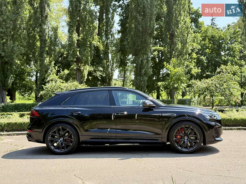 Внедорожник / Кроссовер Audi RS Q8 2025 в Киеве