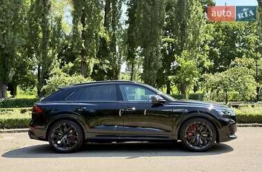 Позашляховик / Кросовер Audi RS Q8 2025 в 