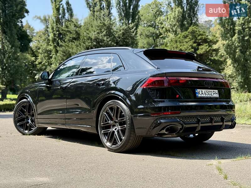Внедорожник / Кроссовер Audi RS Q8 2025 в Киеве
