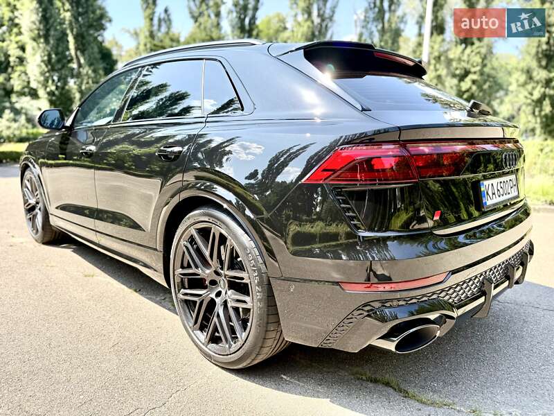 Внедорожник / Кроссовер Audi RS Q8 2025 в Киеве