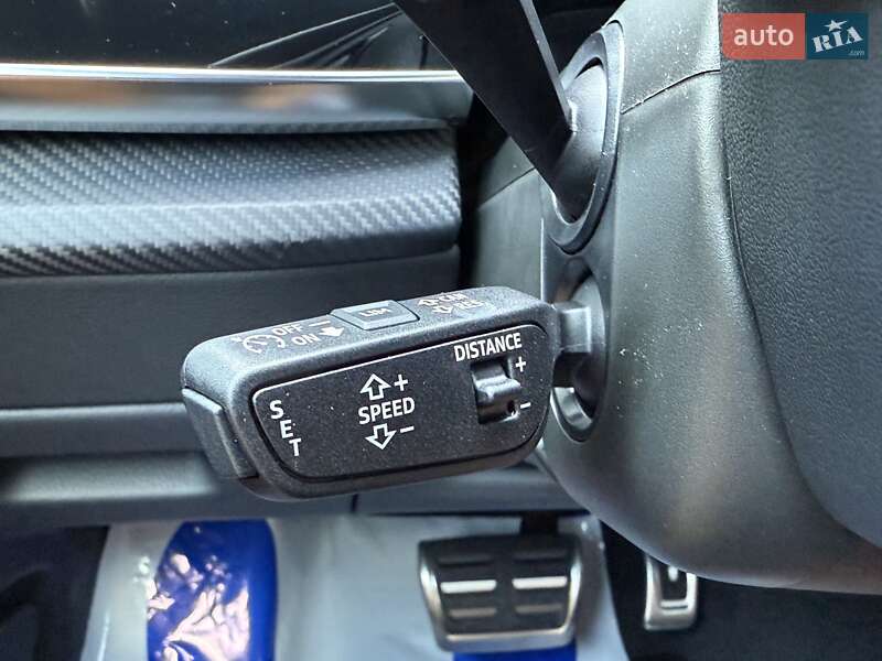Внедорожник / Кроссовер Audi RS Q8 2025 в Киеве