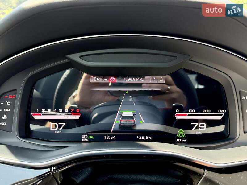 Внедорожник / Кроссовер Audi RS Q8 2025 в Киеве