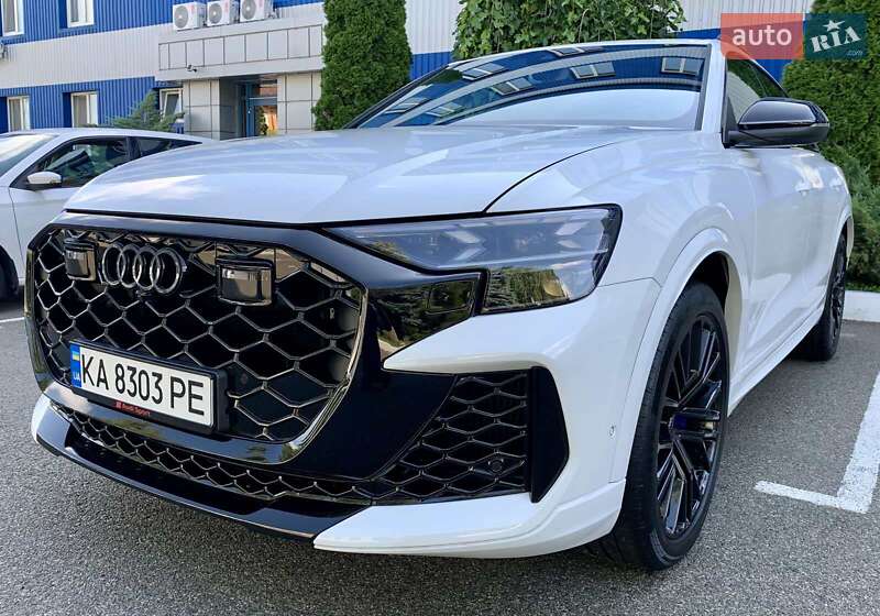 Позашляховик / Кросовер Audi RS Q8 2025 в Києві фото 4 Позашляховик / Кросовер Audi RS Q8 2025 в Києві