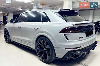 Внедорожник / Кроссовер Audi RS Q8 2023 в 