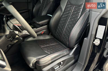 Внедорожник / Кроссовер Audi RS Q8 2021 в 