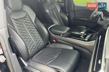 Внедорожник / Кроссовер Audi RS Q8 2021 в 