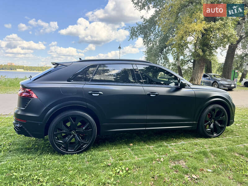 Позашляховик / Кросовер Audi RS Q8 2023 в Києві