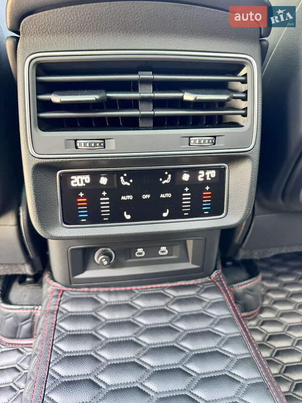 Позашляховик / Кросовер Audi RS Q8 2023 в Києві