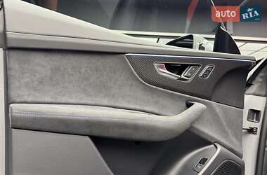 Внедорожник / Кроссовер Audi RS Q8 2025 в 