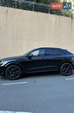 Позашляховик / Кросовер Audi RS Q8 2021 в 