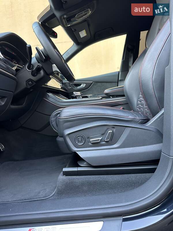 Внедорожник / Кроссовер Audi RS Q8 2021 в Киеве фото 18 Внедорожник / Кроссовер Audi RS Q8 2021 в Киеве