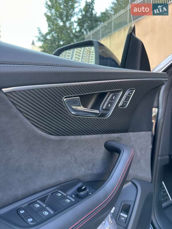 Внедорожник / Кроссовер Audi RS Q8 2021 в Киеве