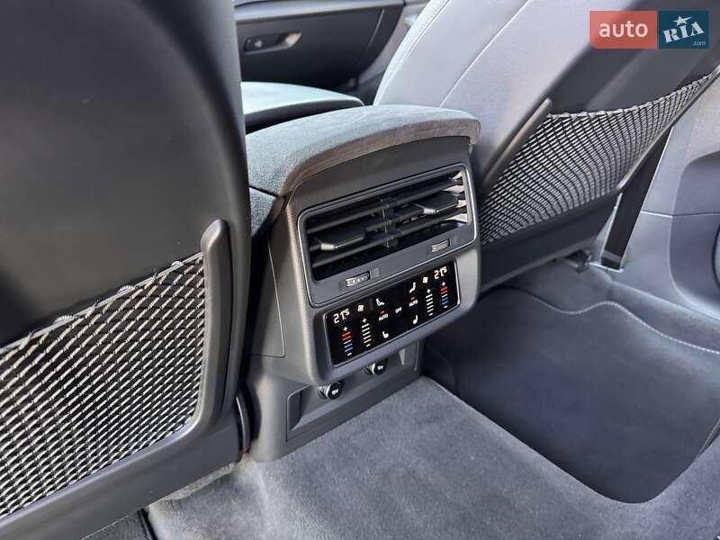 Позашляховик / Кросовер Audi RS Q8 2023 в Одесі