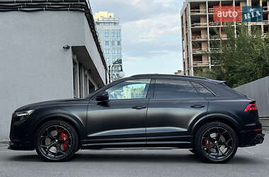 Внедорожник / Кроссовер Audi RS Q8 2020 в 