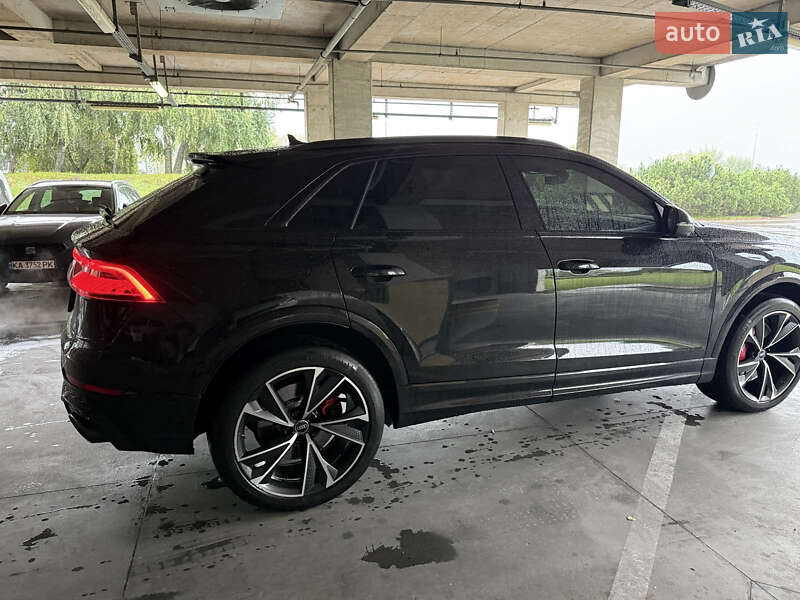 Позашляховик / Кросовер Audi RS Q8 2021 в Києві