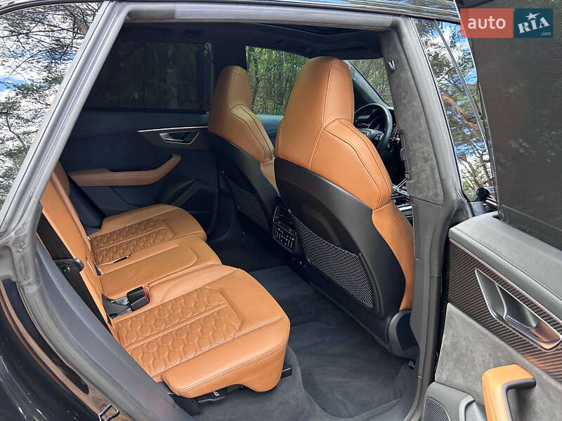 Позашляховик / Кросовер Audi RS Q8 2021 в Києві