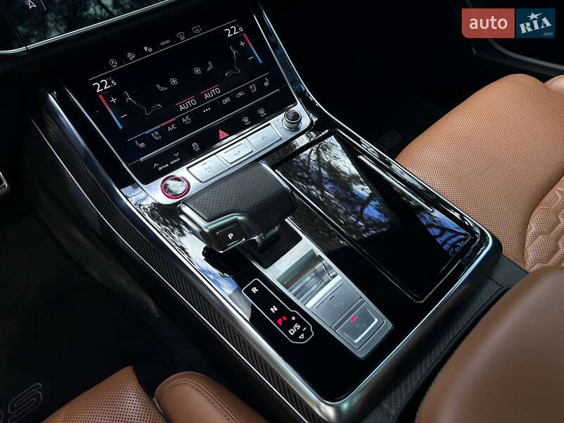 Позашляховик / Кросовер Audi RS Q8 2021 в Києві