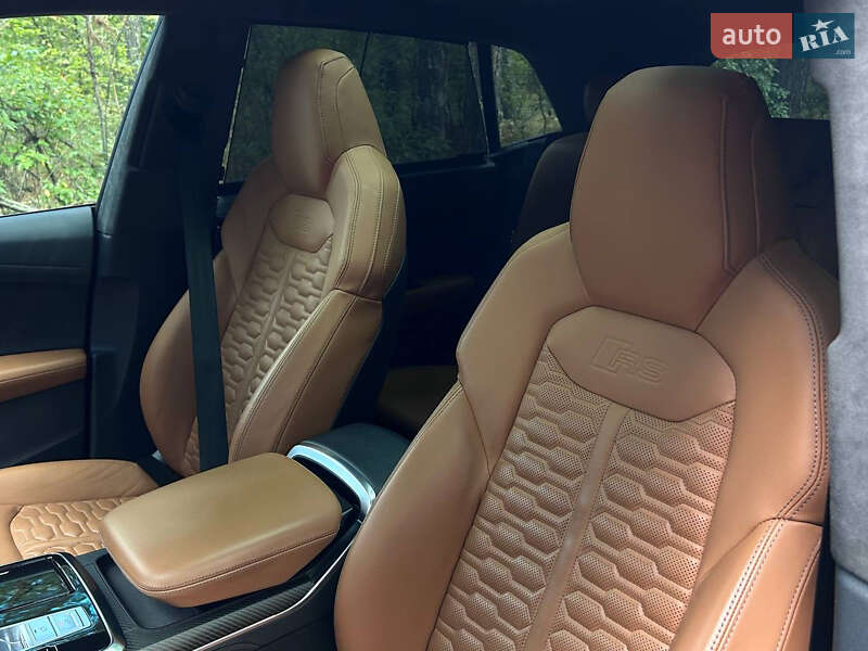 Позашляховик / Кросовер Audi RS Q8 2021 в Києві