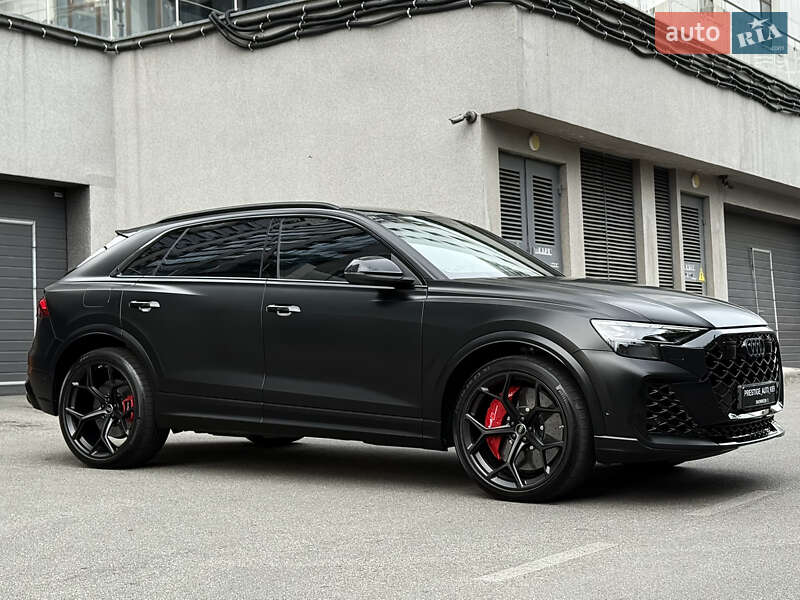 Внедорожник / Кроссовер Audi RS Q8 2024 в Киеве
