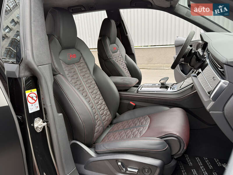 Внедорожник / Кроссовер Audi RS Q8 2024 в Киеве