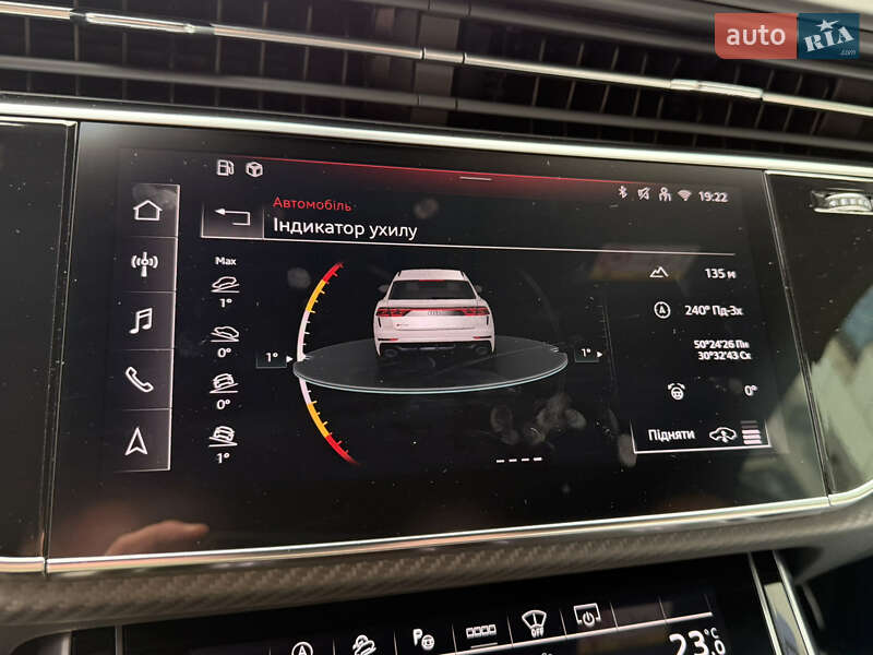 Внедорожник / Кроссовер Audi RS Q8 2024 в Киеве