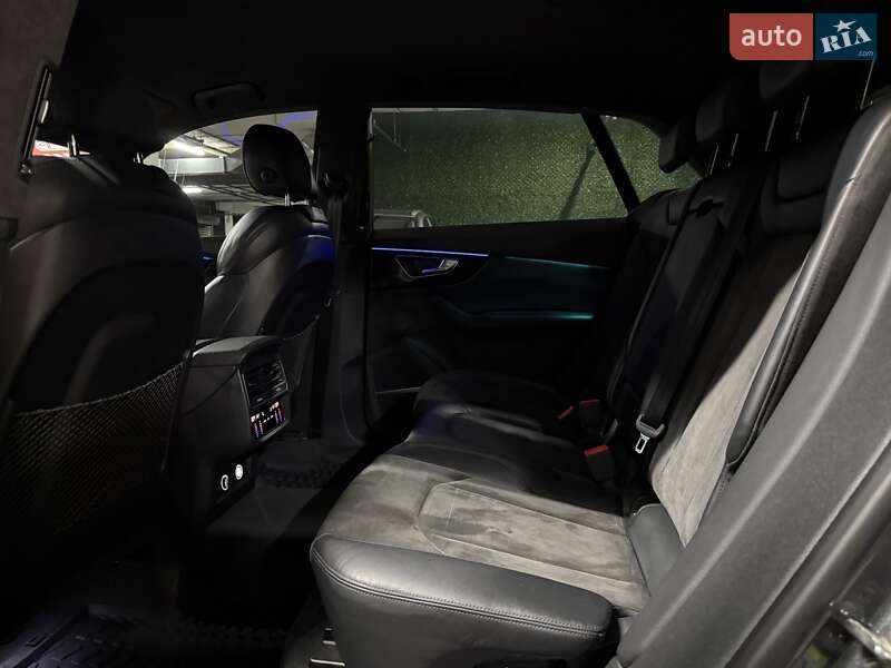 Позашляховик / Кросовер Audi RS Q8 2020 в Києві
