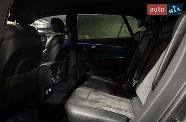 Позашляховик / Кросовер Audi RS Q8 2020 в 