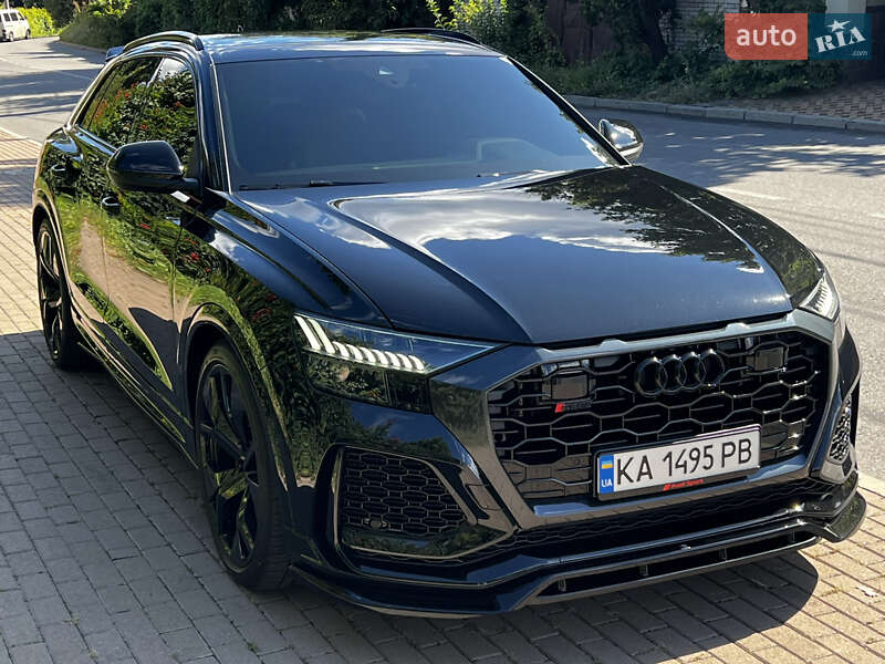 Audi RS Q8 2023