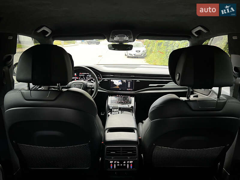 Внедорожник / Кроссовер Audi RS Q8 2023 в Киеве